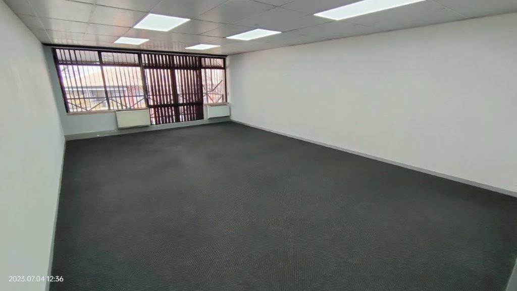 185  m² Commercial space in Waterfall Estate photo number 1