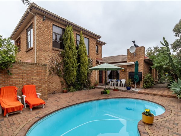 3 Bedroom House 3 Bedroom House