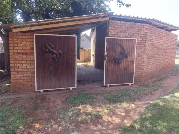 1 Bed Flat in Duvha Park