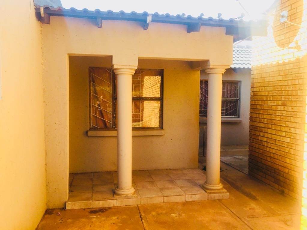 5 Bed House for sale in Philip Nel Park T4023131 Private Property