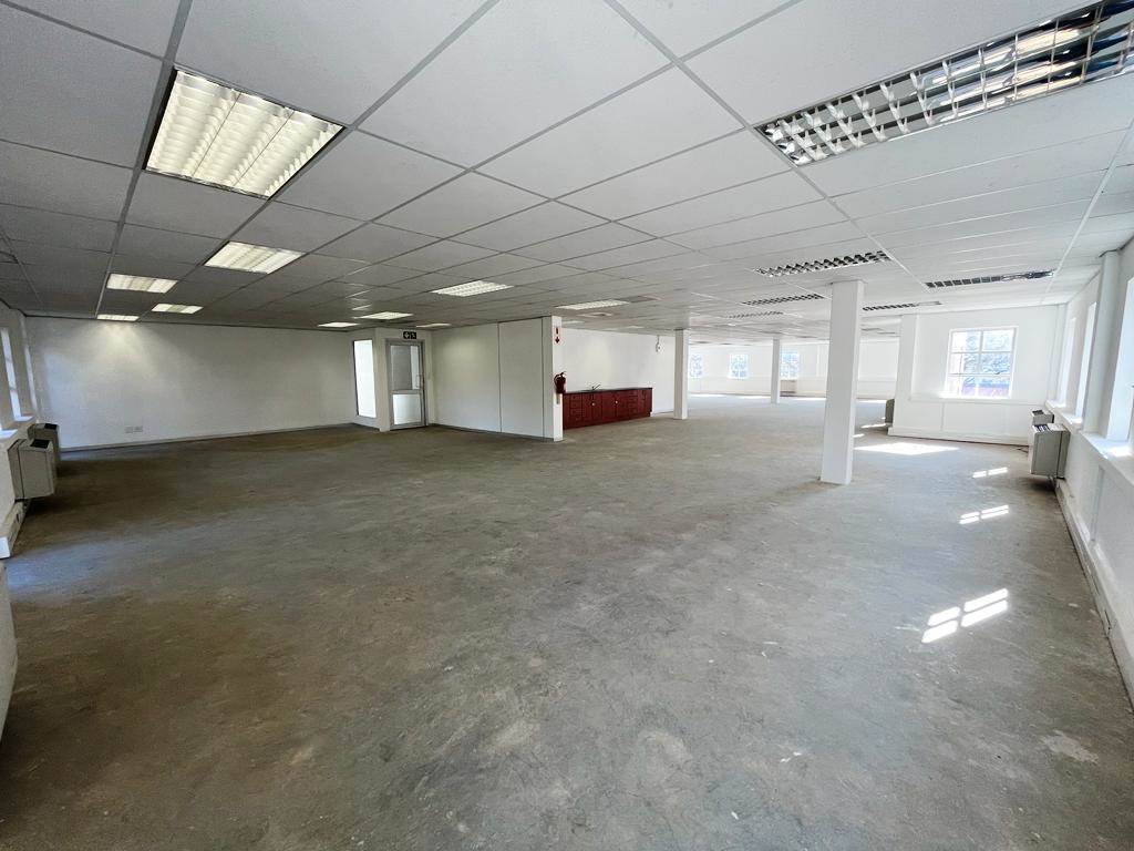 690  m² Commercial space in Fourways photo number 15