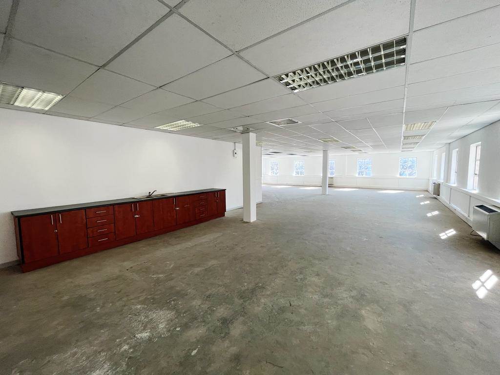 690  m² Commercial space in Fourways photo number 8