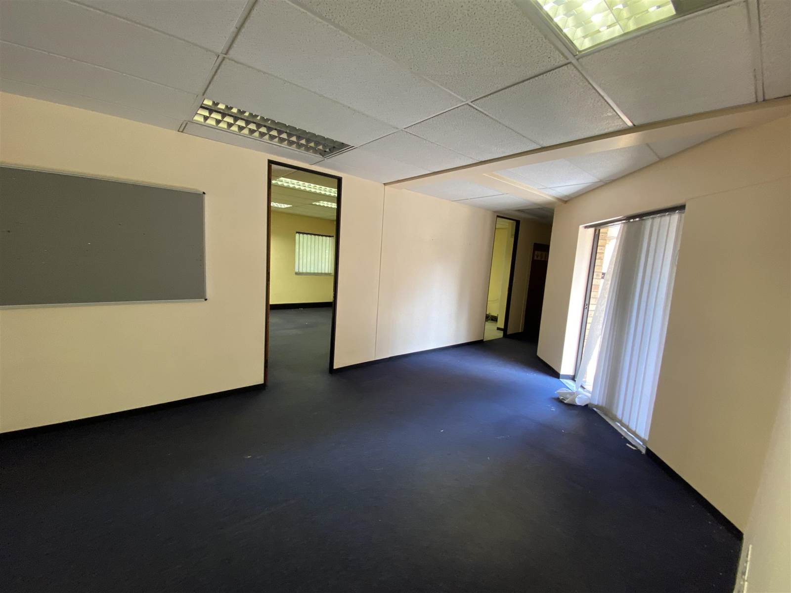 354  m² Commercial space in Morningside photo number 26