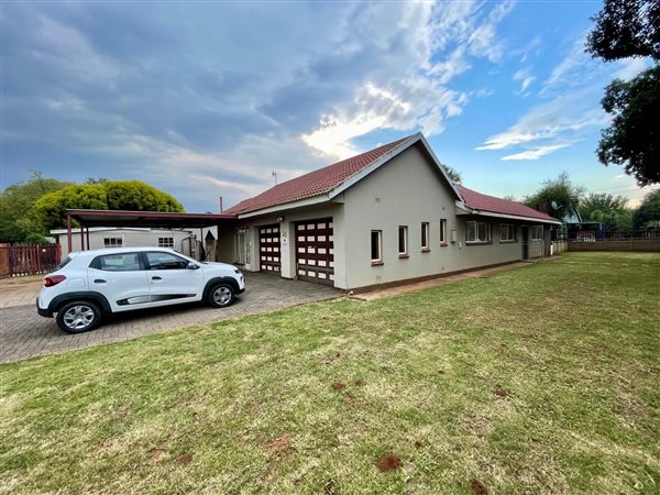 3 Bed House in Risiville