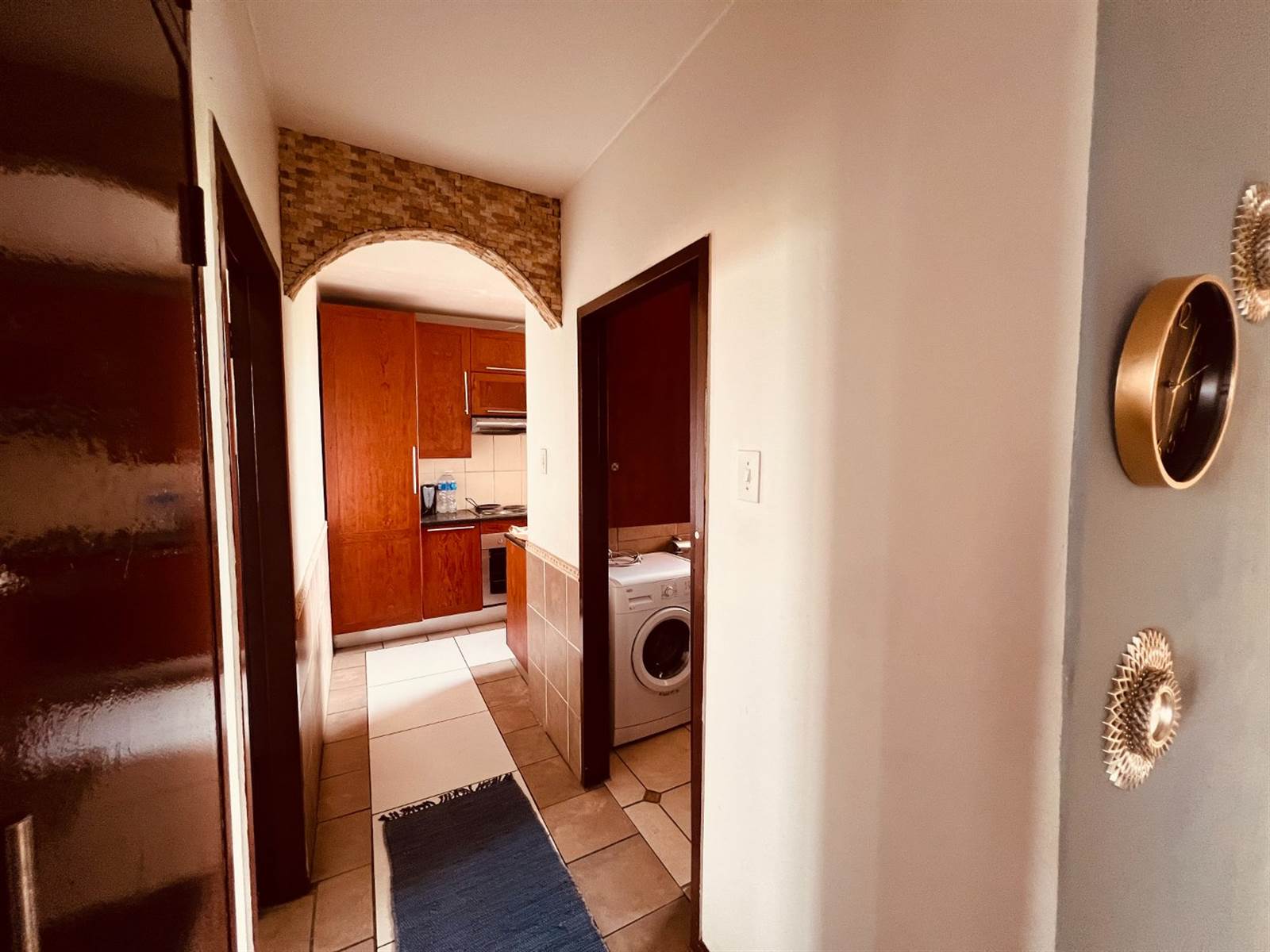 2 Bed Apartment in Gezina photo number 2