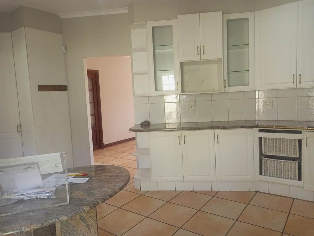 5 Bed House in Boksburg West photo number 28