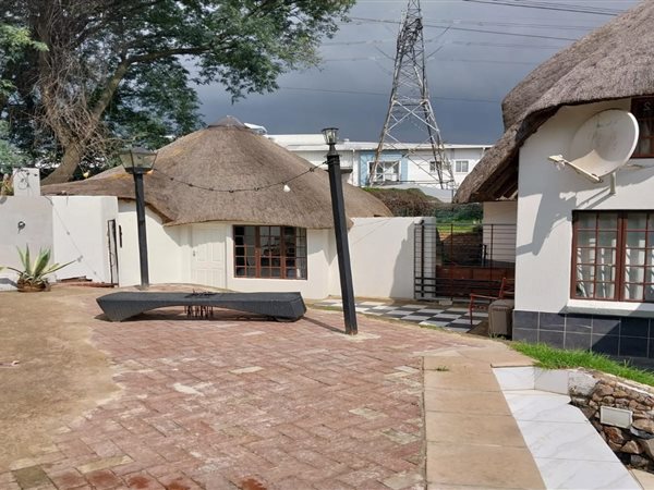 1 Bedroom House 1 Bedroom House