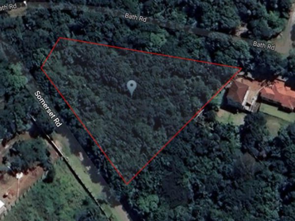 4 046 m² Land