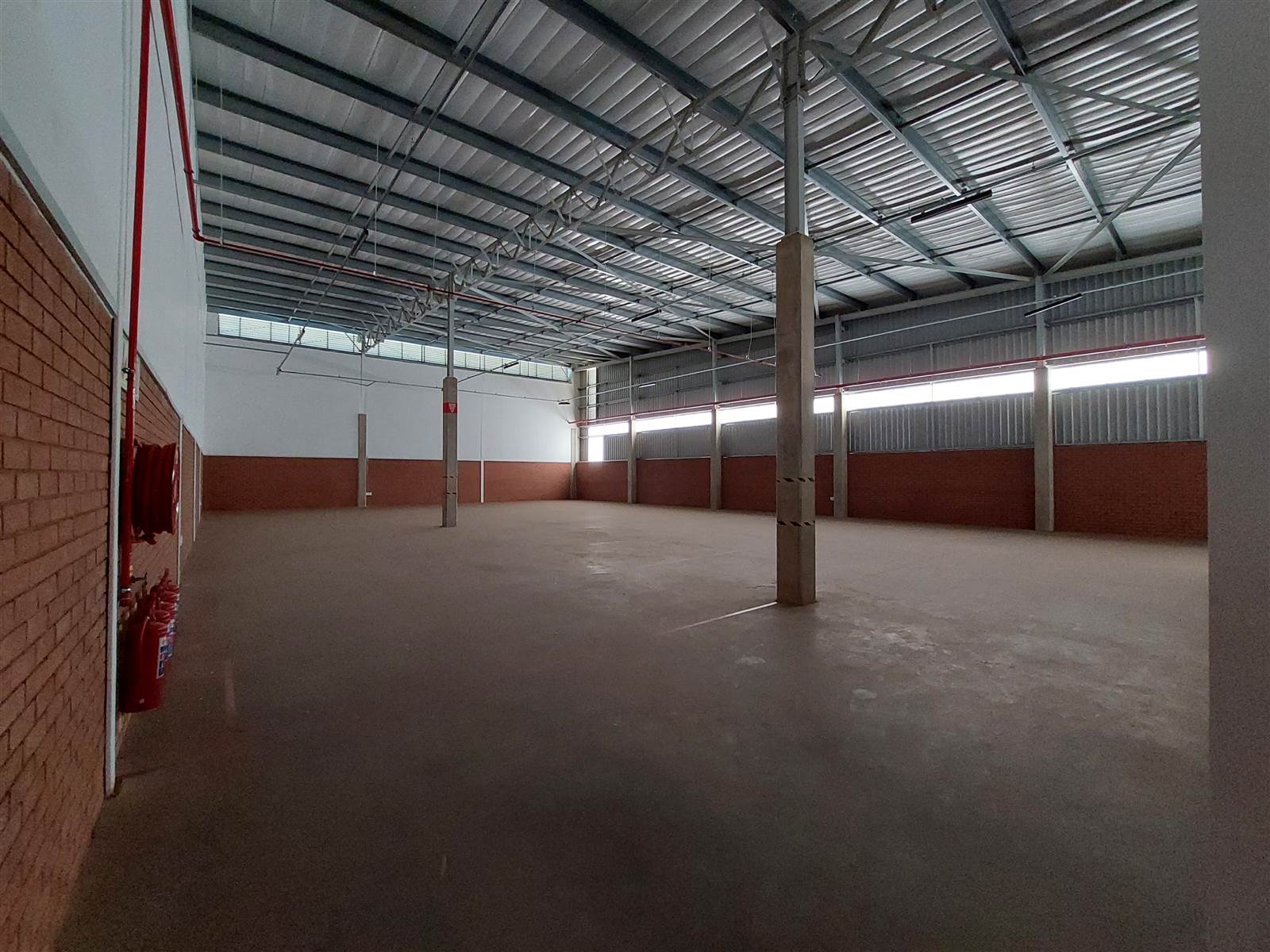 676  m² Industrial space in Clayville photo number 4