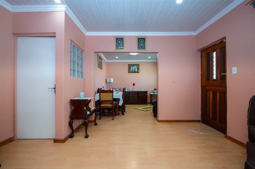 3 Bed House in Matroosfontein photo number 5