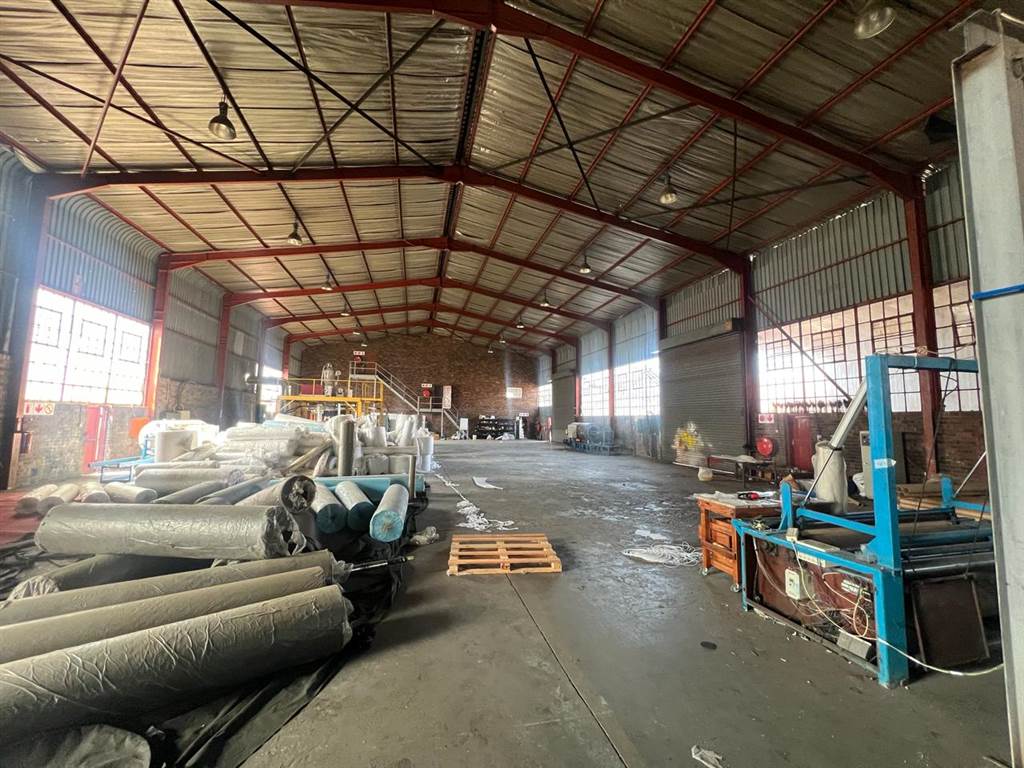 2500  m² Industrial space in Brakpan North photo number 2