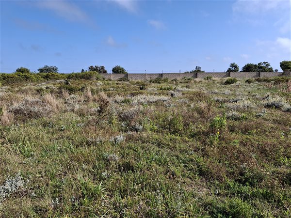 2 755 m² Land