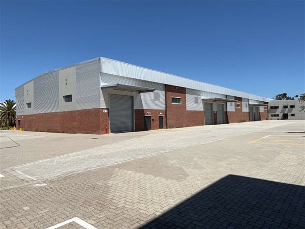 3 168  m² Industrial space