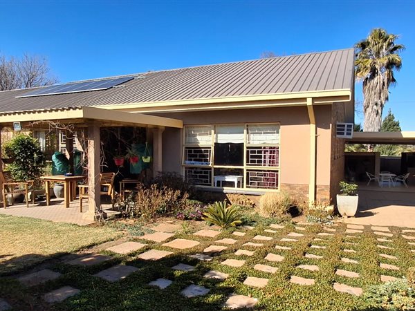 3 Bedroom House 3 Bedroom House