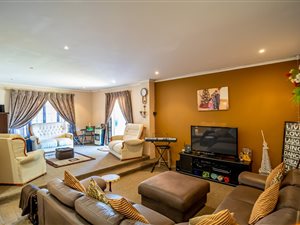 4 Bed House in Wyebank