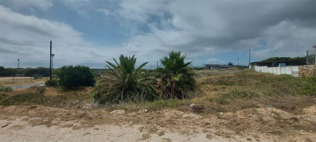584 m² Land available in Hawston photo number 2
