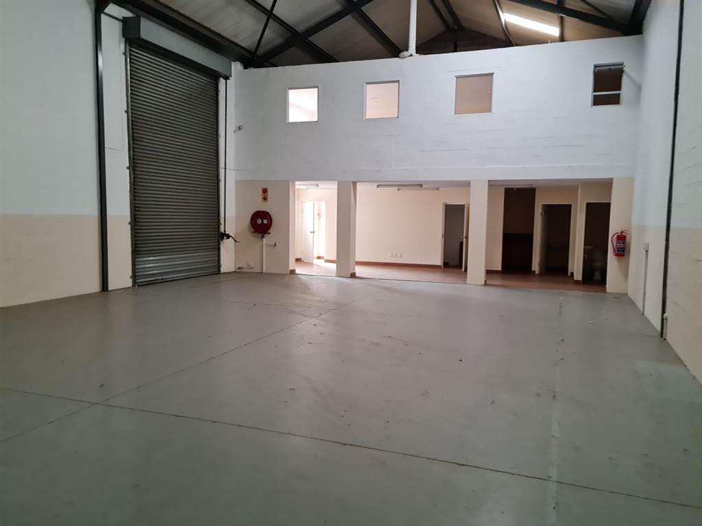 255  m² Industrial space in Strand Central photo number 1