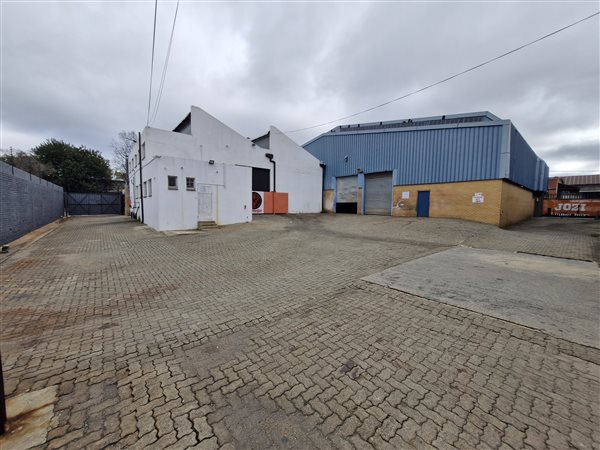 806 m² Industrial space 806 m² Industrial space