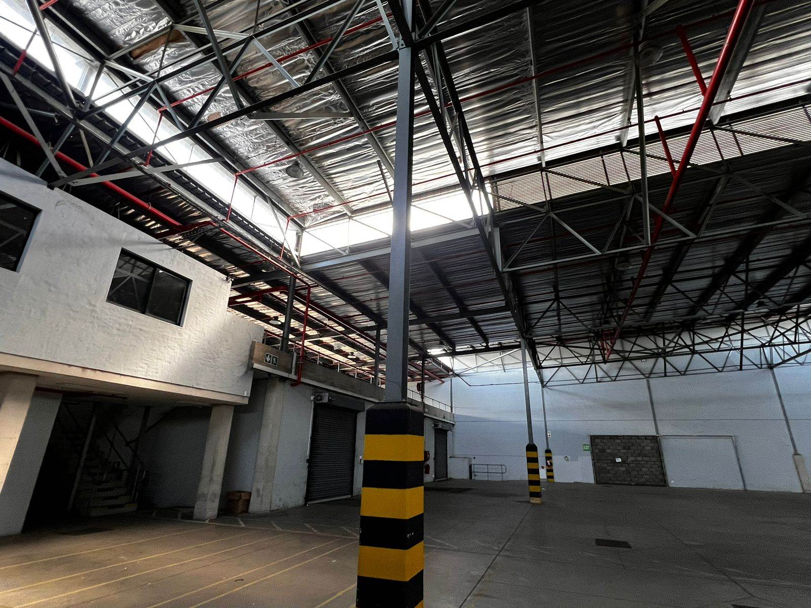 4000  m² Industrial space in Riverhorse Valley photo number 10