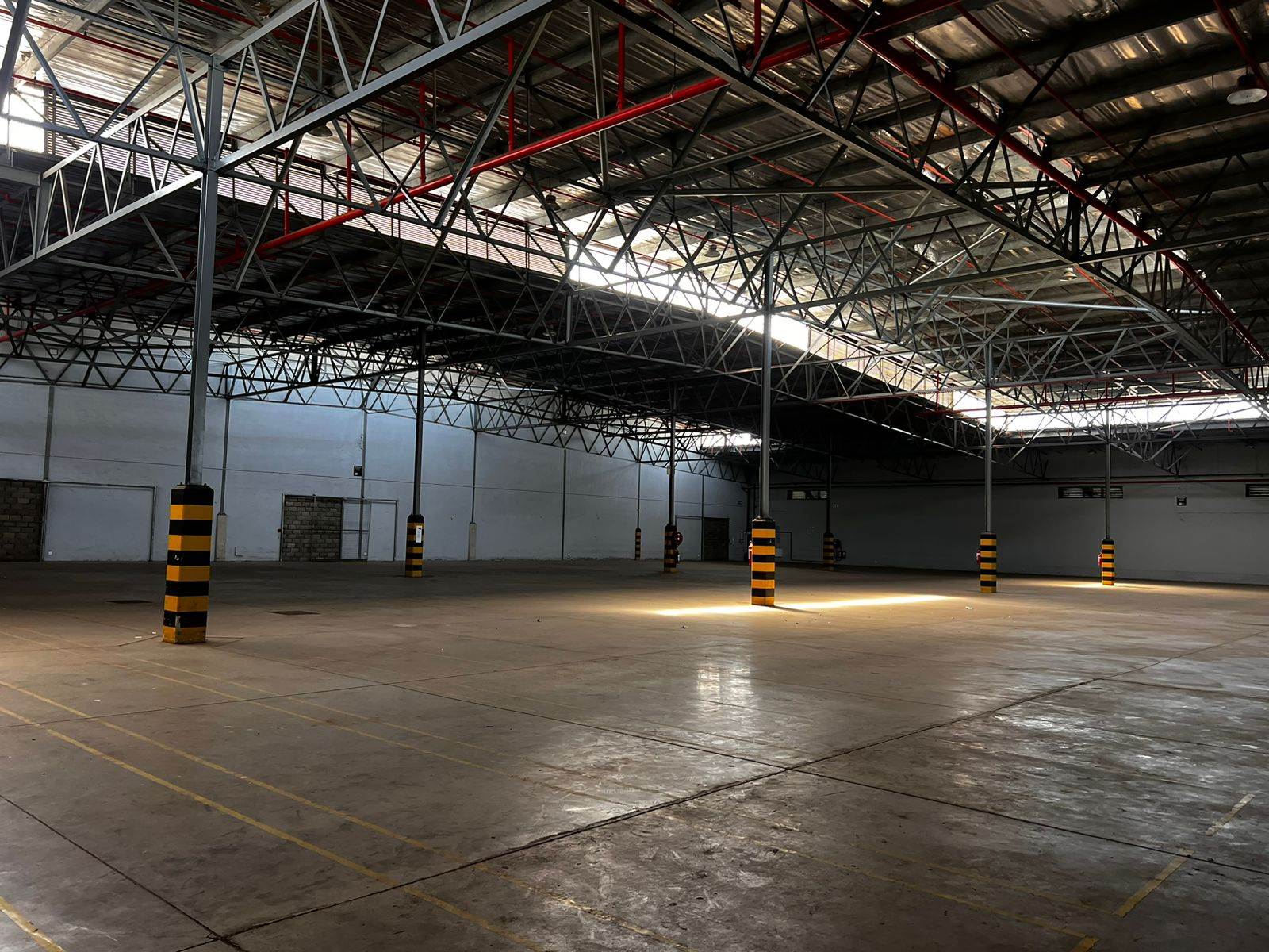 4000  m² Industrial space in Riverhorse Valley photo number 5