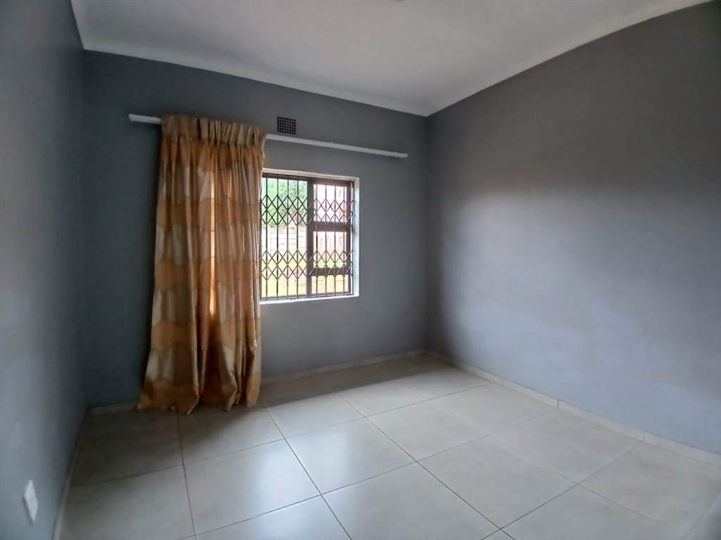 3 Bed House in Nyala Park photo number 7