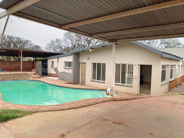 2 Bedroom House 2 Bedroom House