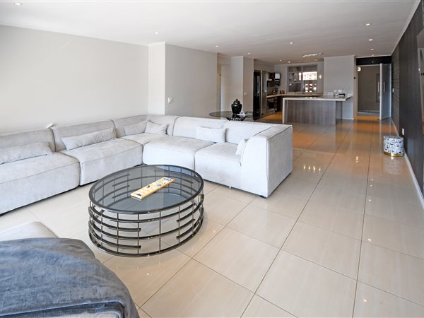 2 Bed Apartment in Houghton Estate