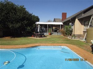 4 Bed House in Buurendal