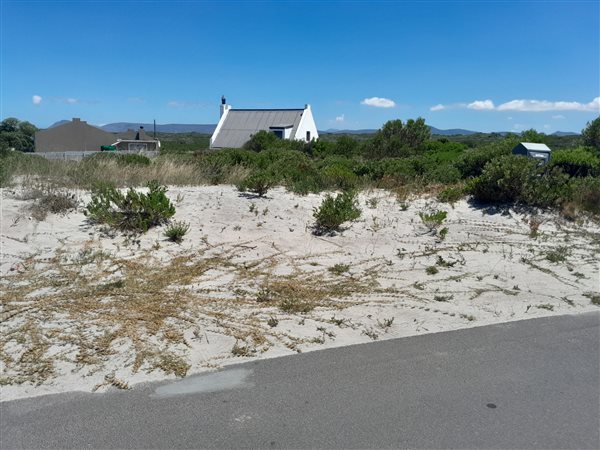 754 m² Land available in Pearly Beach