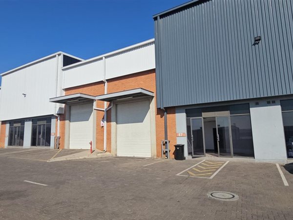 379  m² Industrial space