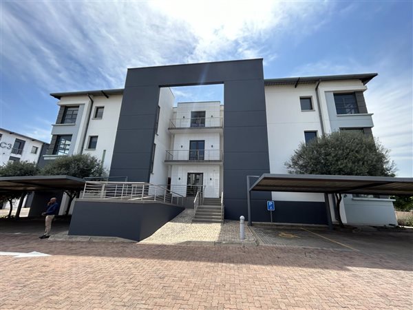 1220.65002441406  m² Commercial space in Highveld