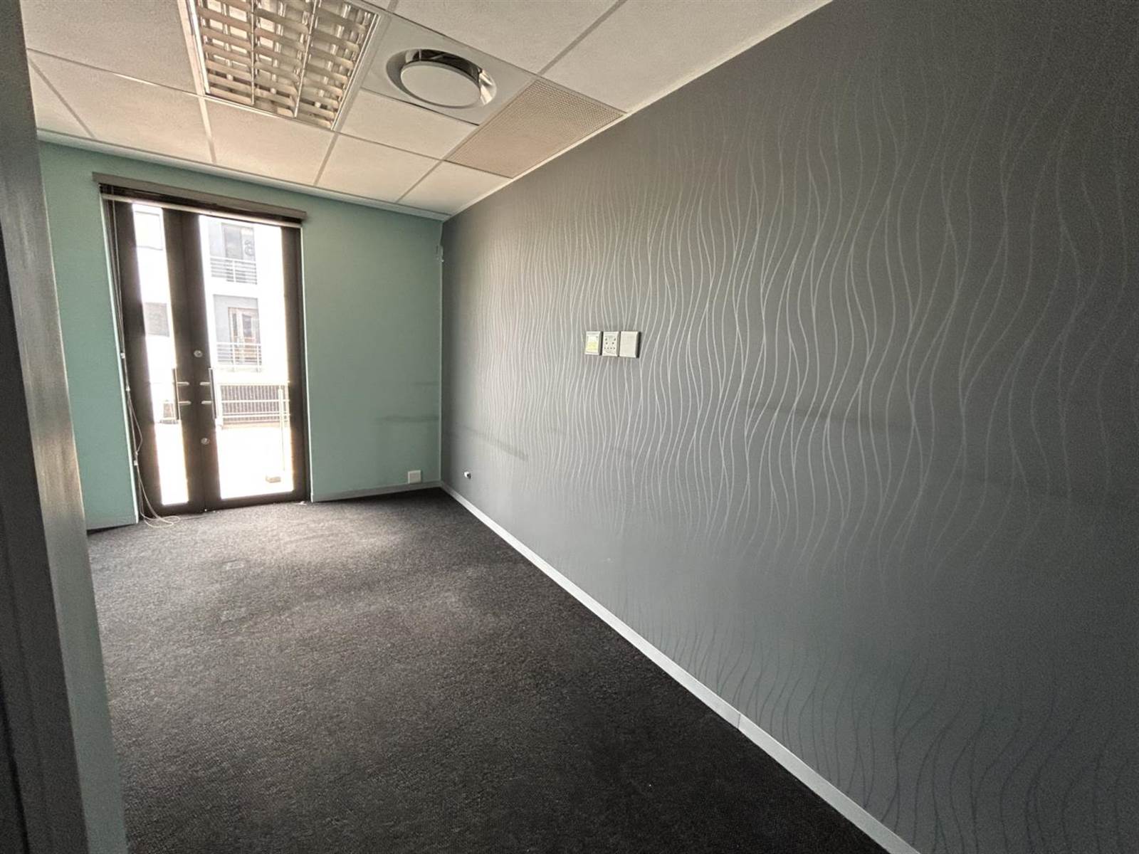 1220.65  m² Commercial space in Highveld photo number 9