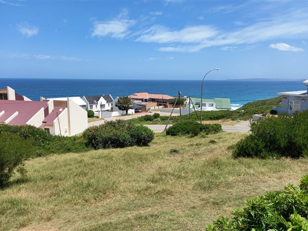 869 m² Land available in Dana Bay