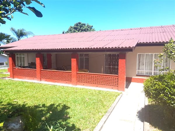 4 Bed House in Stanger Manor