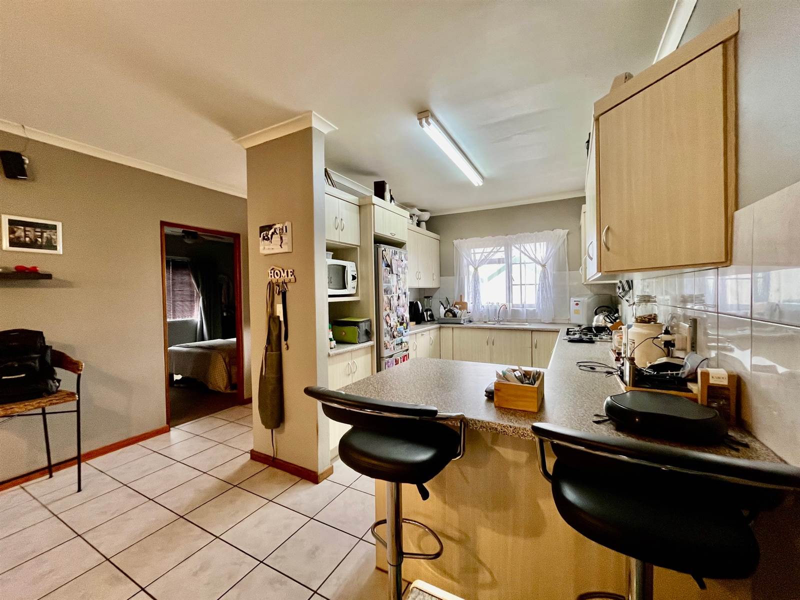2 Bed Townhouse in Swellendam photo number 12