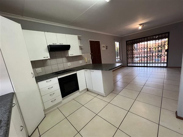 3 Bed Apartment in Willowbrook