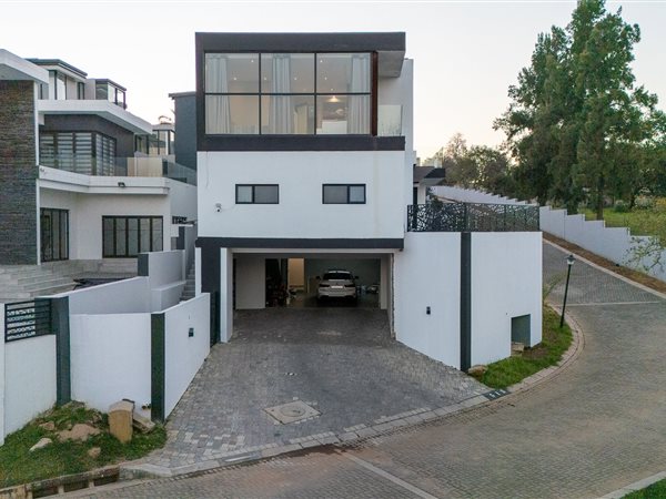 5 Bedroom House