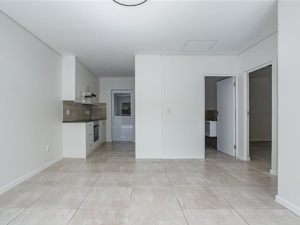 2 Bedroom Flat 2 Bedroom Flat