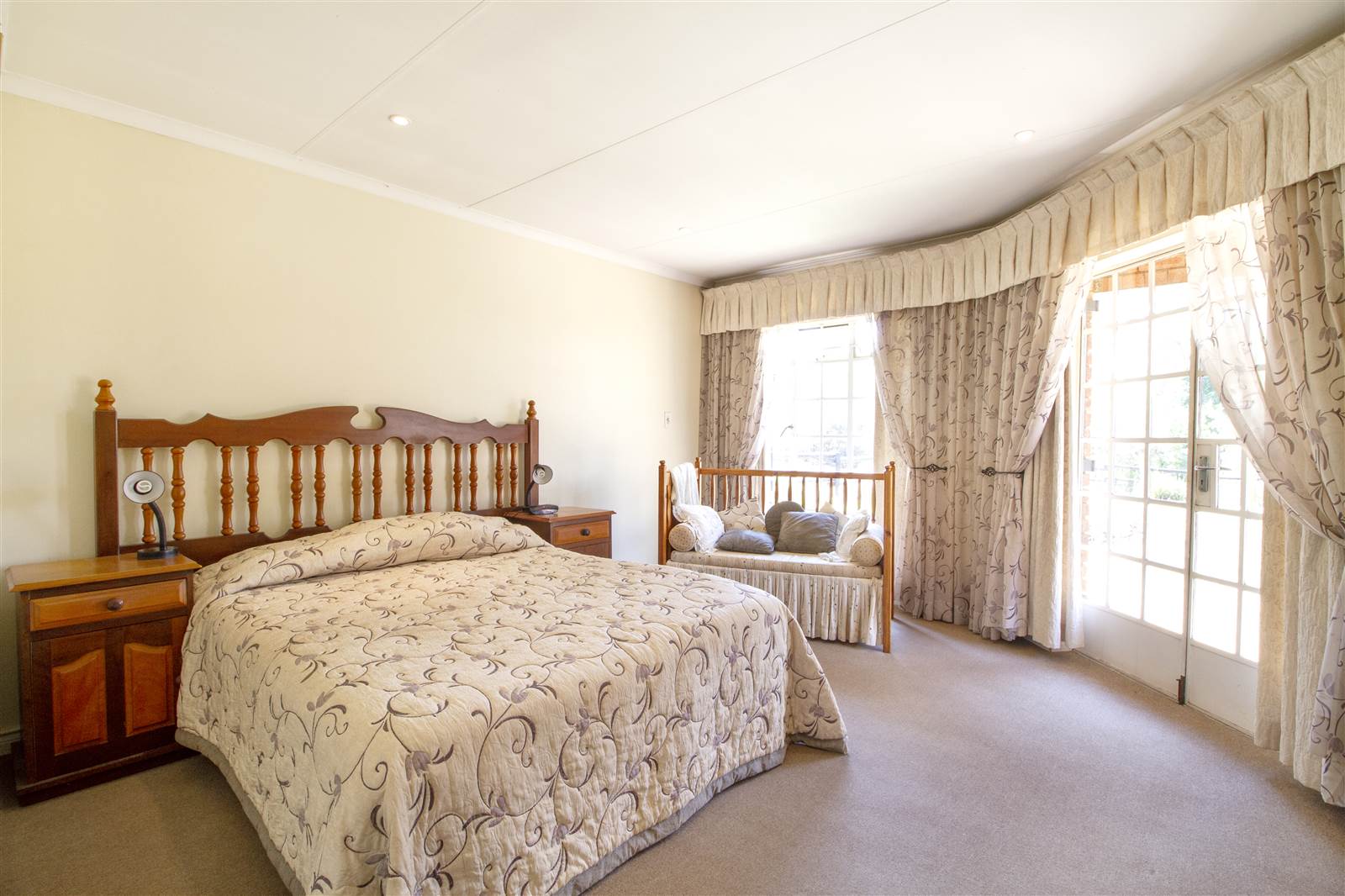 4 Bed House in Mooikloof Equestrian Estate photo number 18