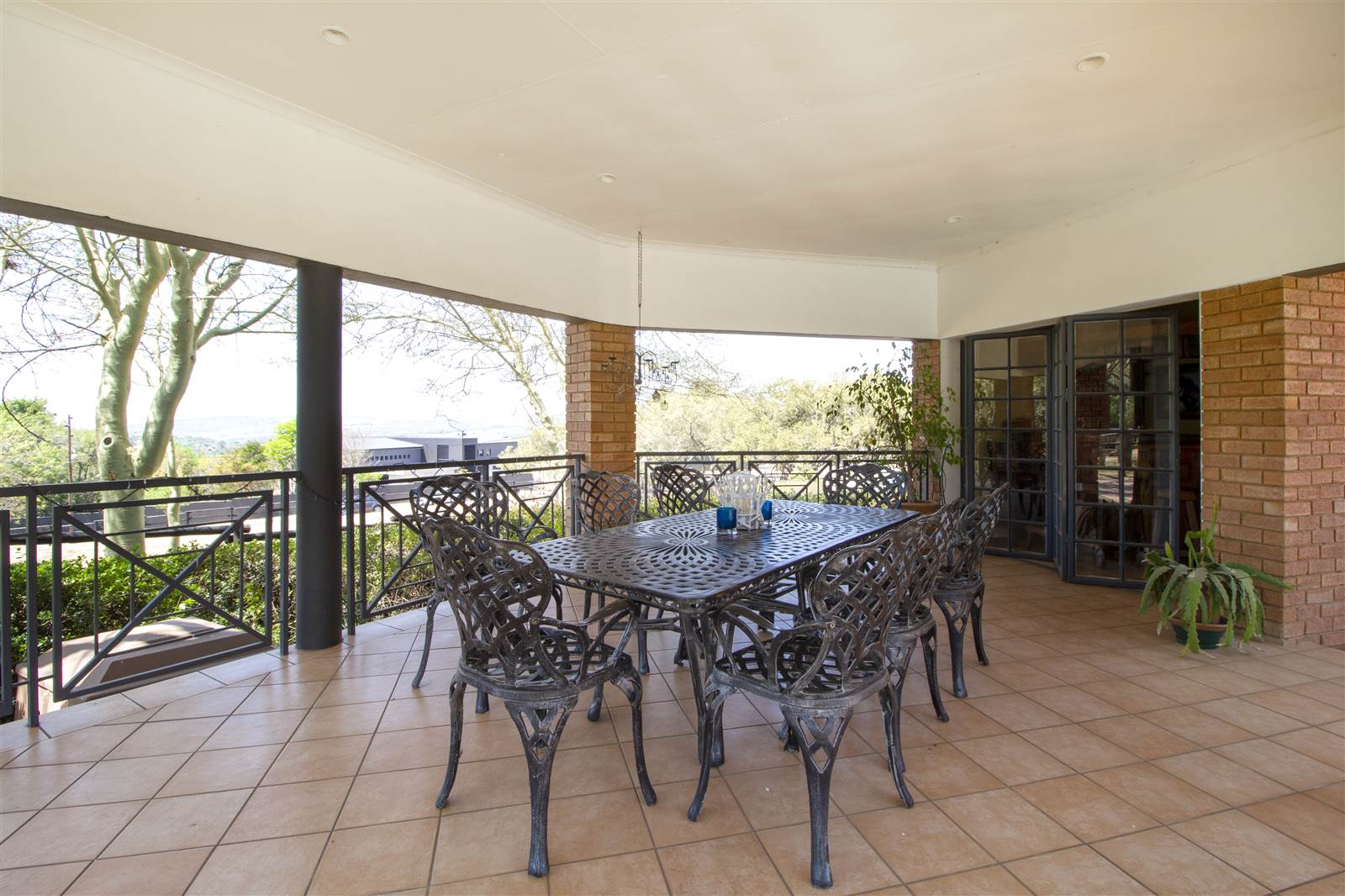 4 Bed House in Mooikloof Equestrian Estate photo number 8