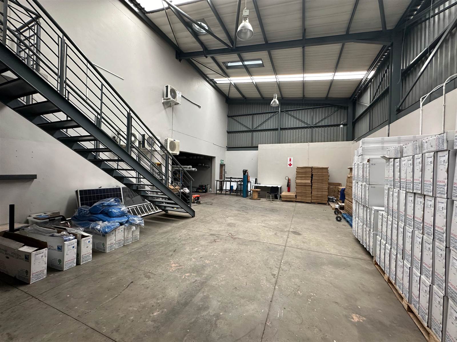 450  m² Industrial space in North Riding photo number 18