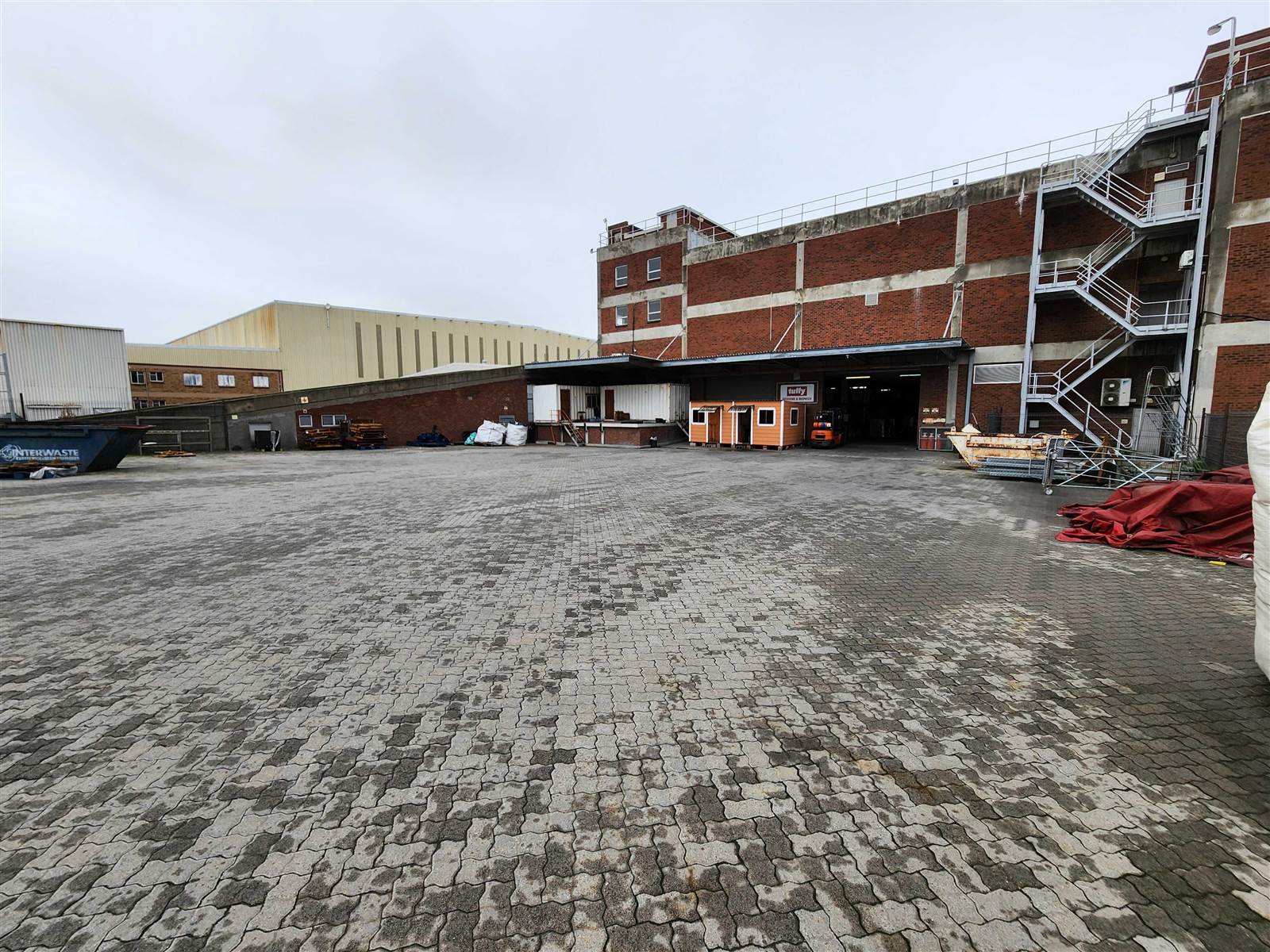 1588  m² Industrial space in Bellville South photo number 3