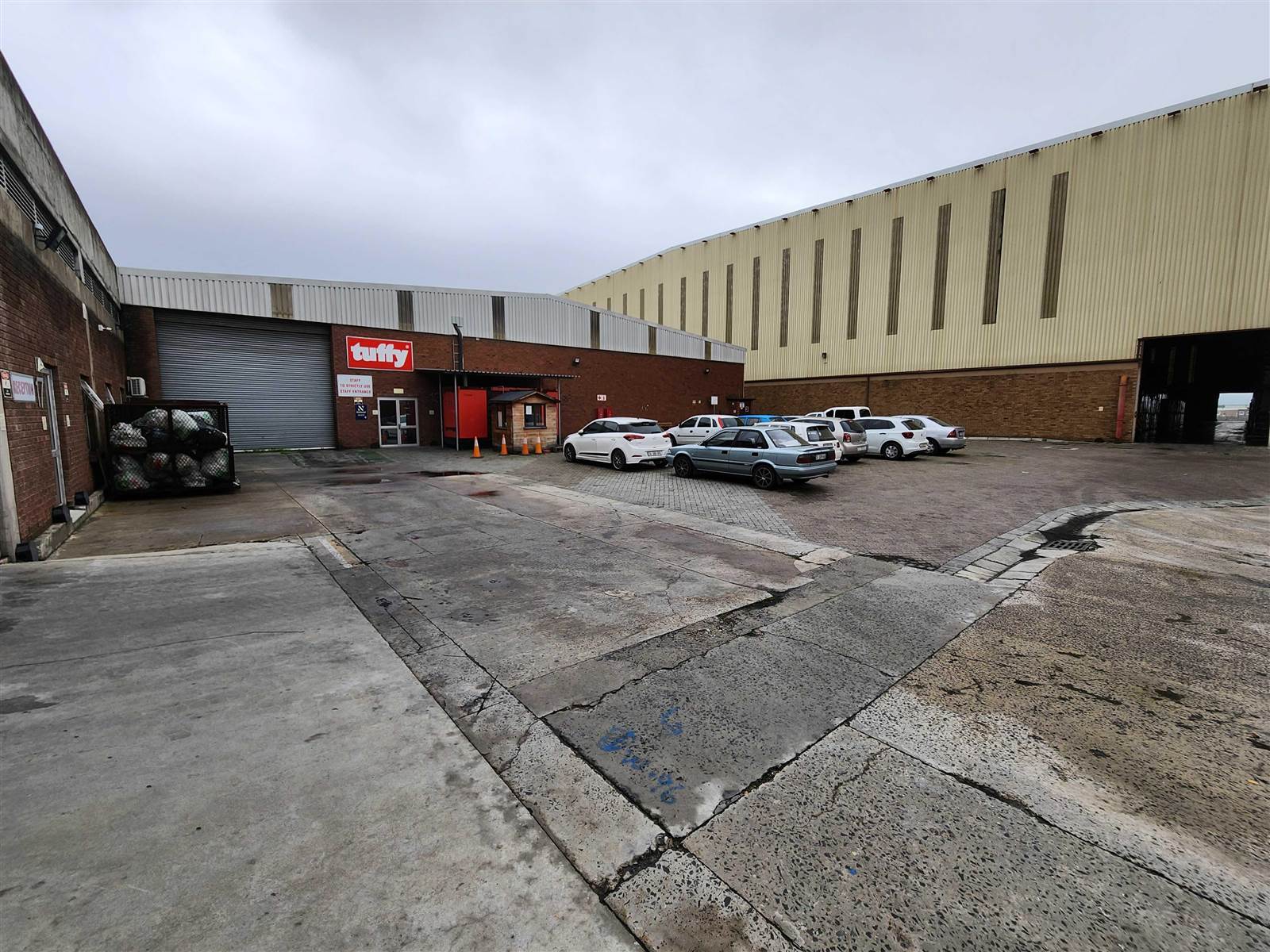 1588  m² Industrial space in Bellville South photo number 2