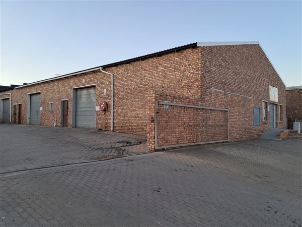 1 181  m² Commercial space