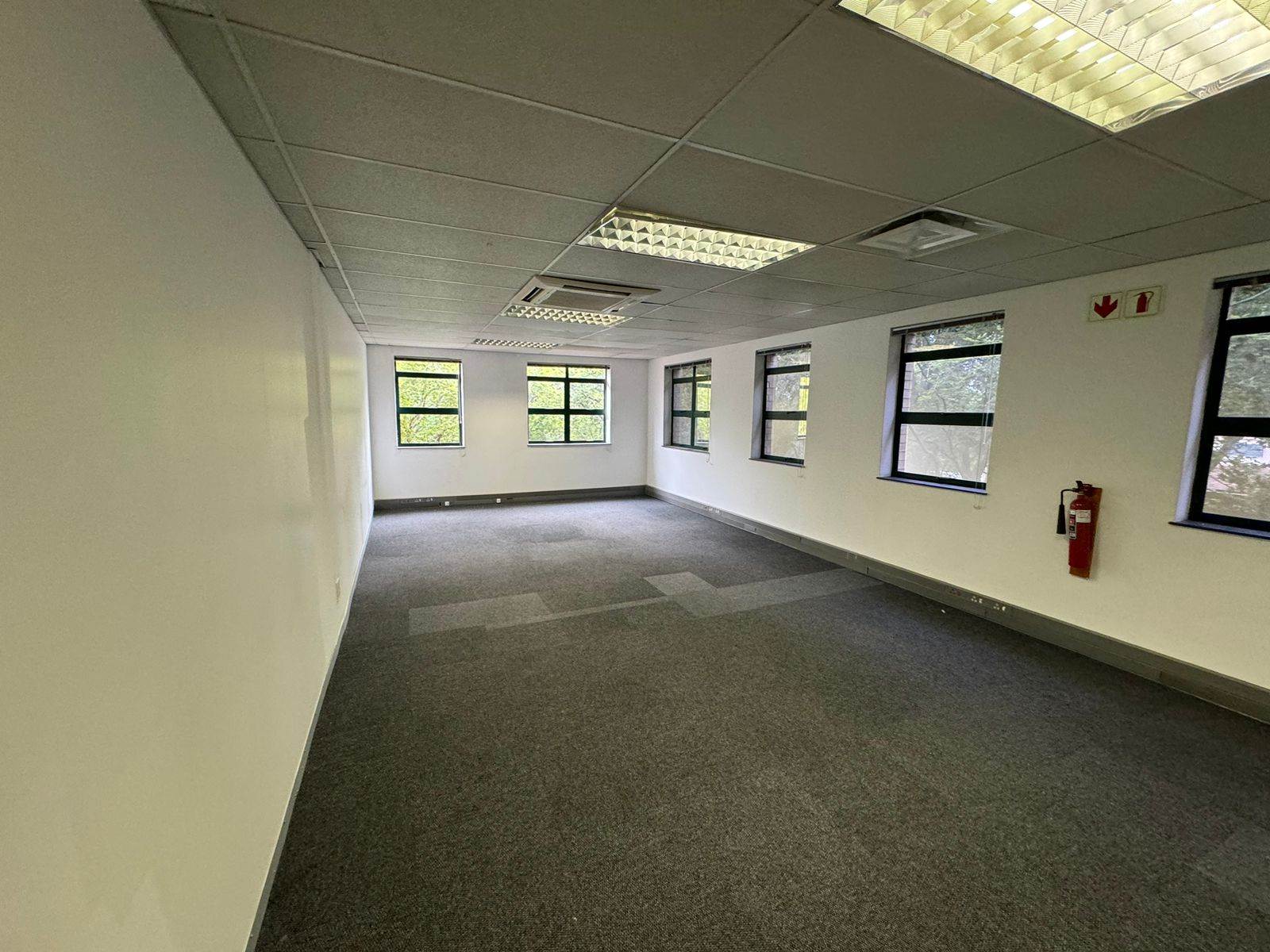 527  m² Commercial space in Sunninghill photo number 13