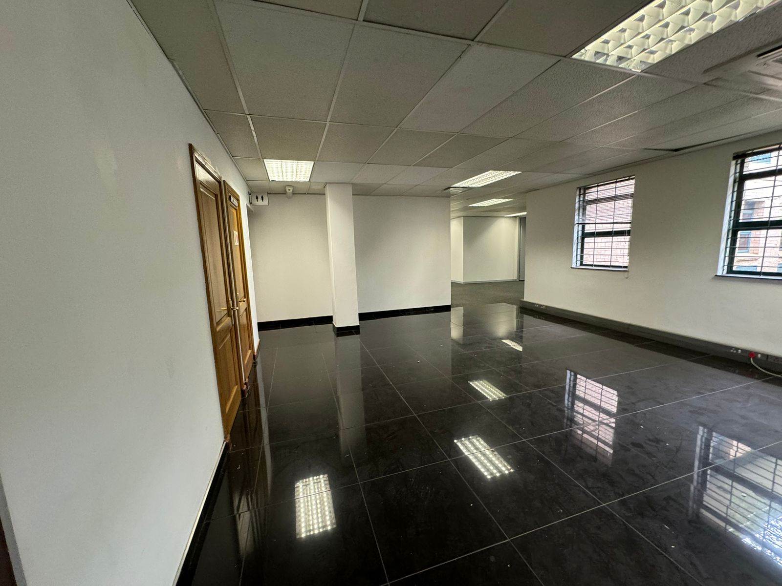 527  m² Commercial space in Sunninghill photo number 8