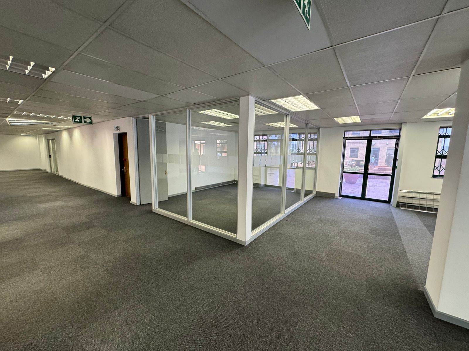 527  m² Commercial space in Sunninghill photo number 22
