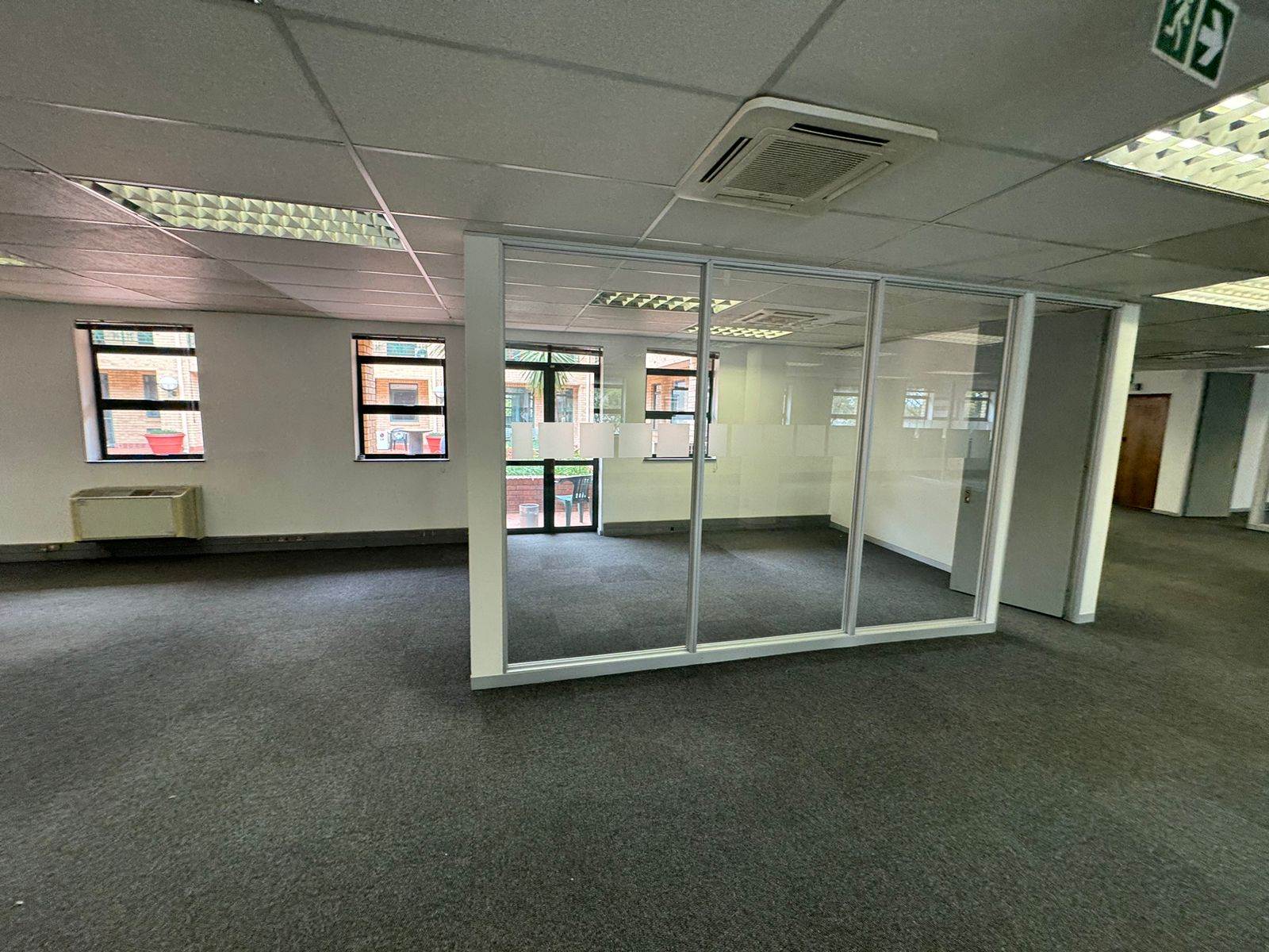 527  m² Commercial space in Sunninghill photo number 30