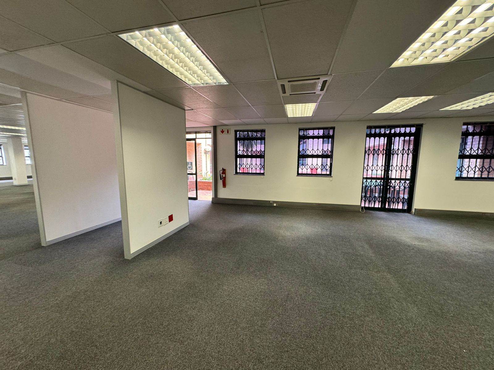 527  m² Commercial space in Sunninghill photo number 17