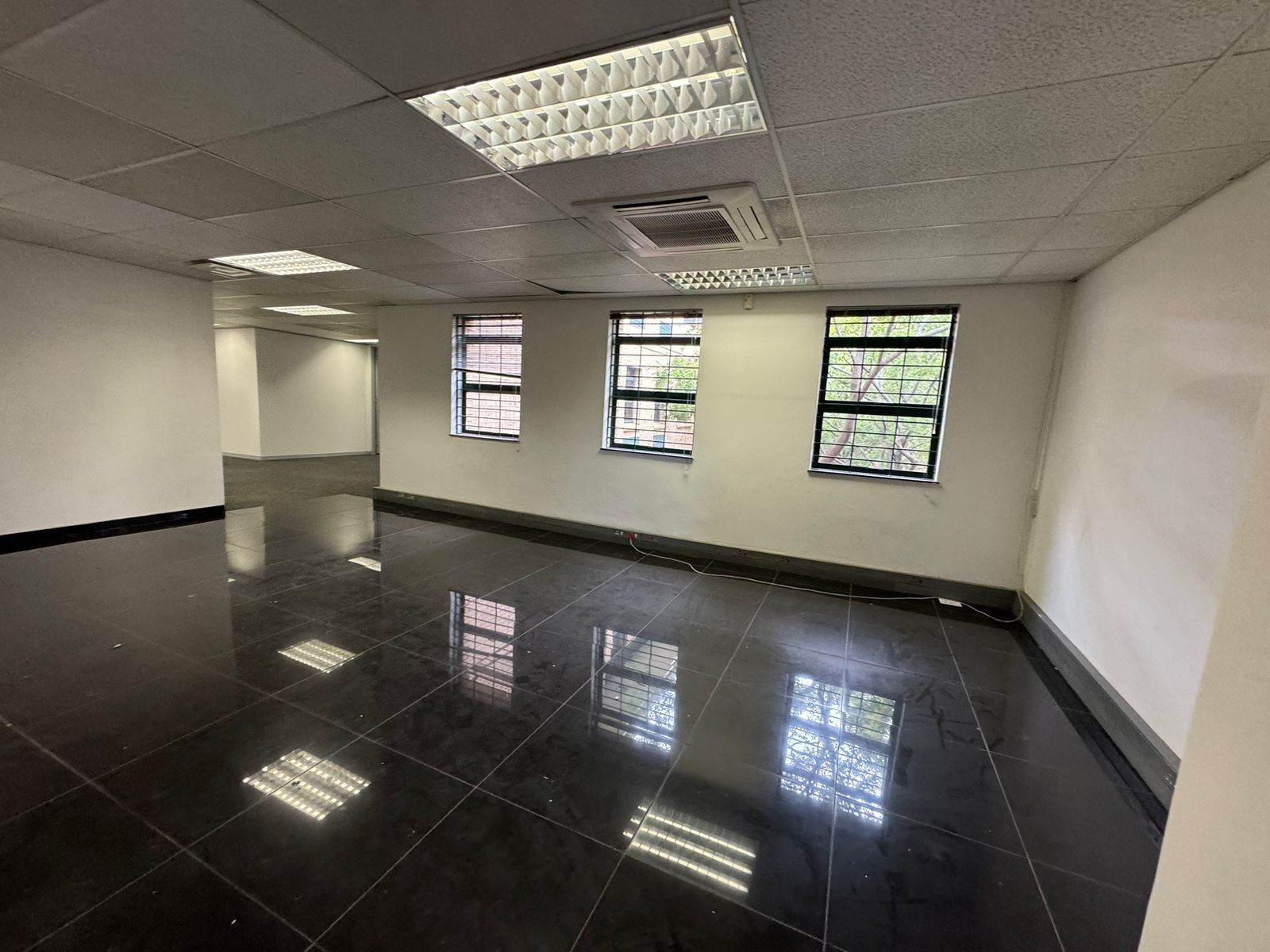 527  m² Commercial space in Sunninghill photo number 7